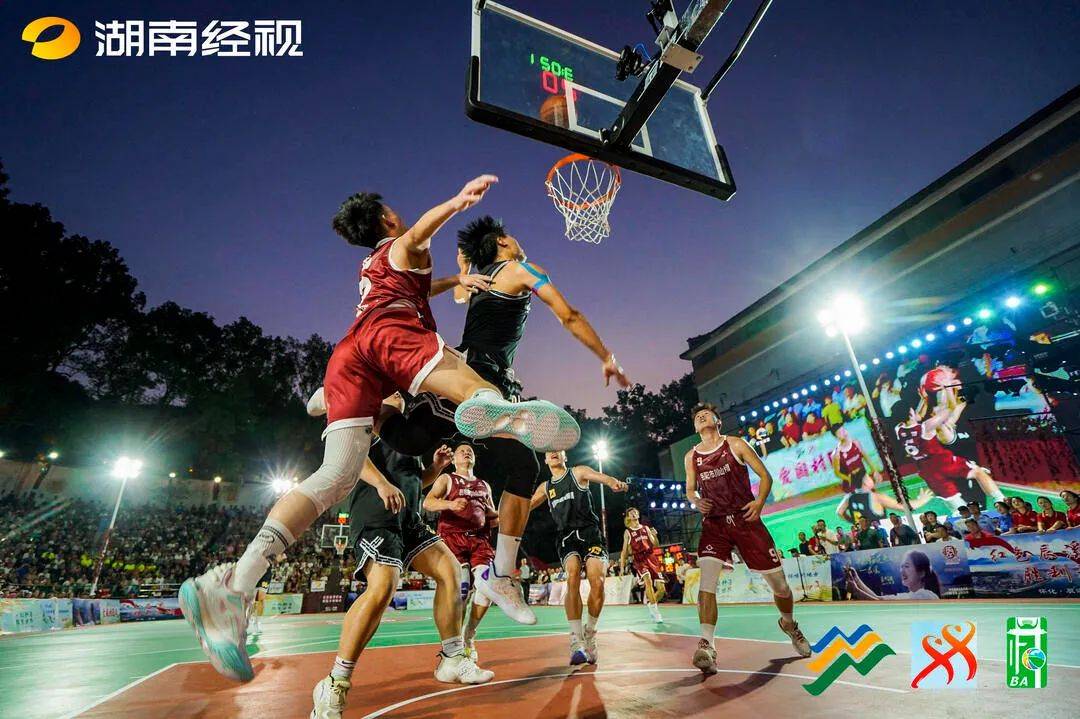 FPX轻取GEN，ShowMaker单局斩获MVP强强对话四强赛，强势挺进下一轮的简单介绍