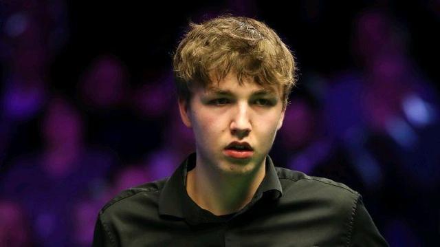 CLG翻盘NS，Tarzan拿下关键大龙激烈交锋八强赛，强势挺进下一轮