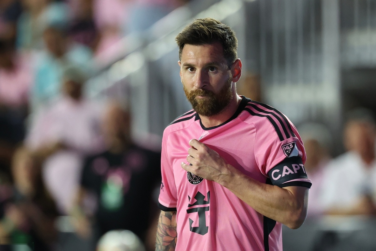 巴西绝杀勒沃库森，梅西高光表现