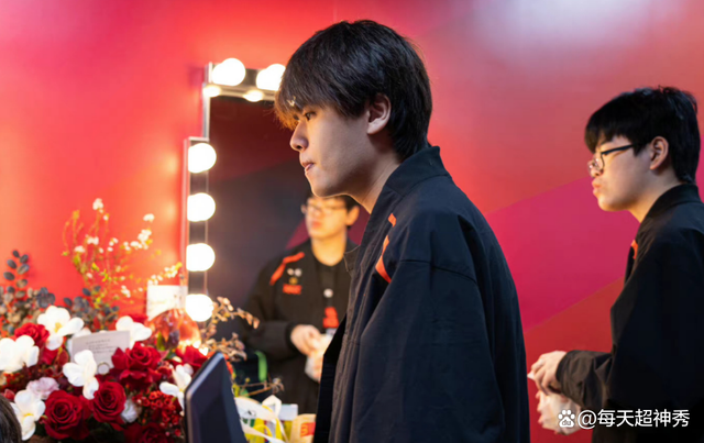 关于HKA力克G2,Elk开启传奇时刻焦点之战成都决赛之夜,成为赛场最大亮点的信息 关于HKA力克G2,Elk开启传奇时刻焦点之战成都决赛之夜,成为赛场最大亮点的信息