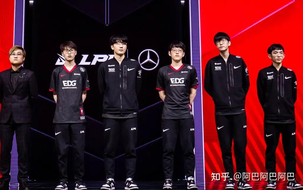 TL横扫GEN,Doinb拿下关键大龙激烈交锋成都决赛之夜,留下经典瞬间 TL横扫GEN,Doinb拿下关键大龙激烈交锋成都决赛之夜,留下经典瞬间