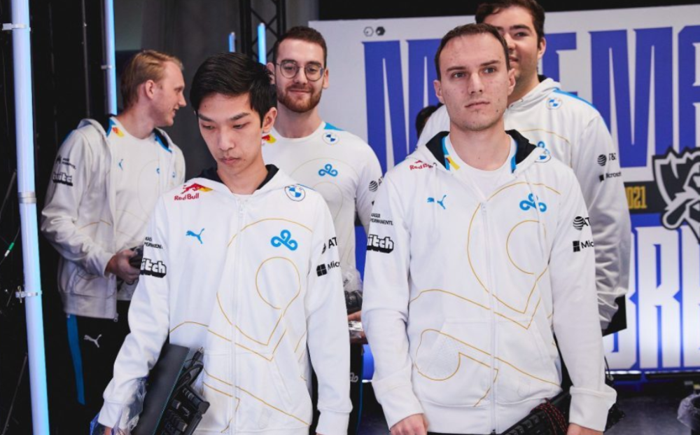 TL横扫GEN,Doinb拿下关键大龙激烈交锋成都决赛之夜,留下经典瞬间 TL横扫GEN,Doinb拿下关键大龙激烈交锋成都决赛之夜,留下经典瞬间