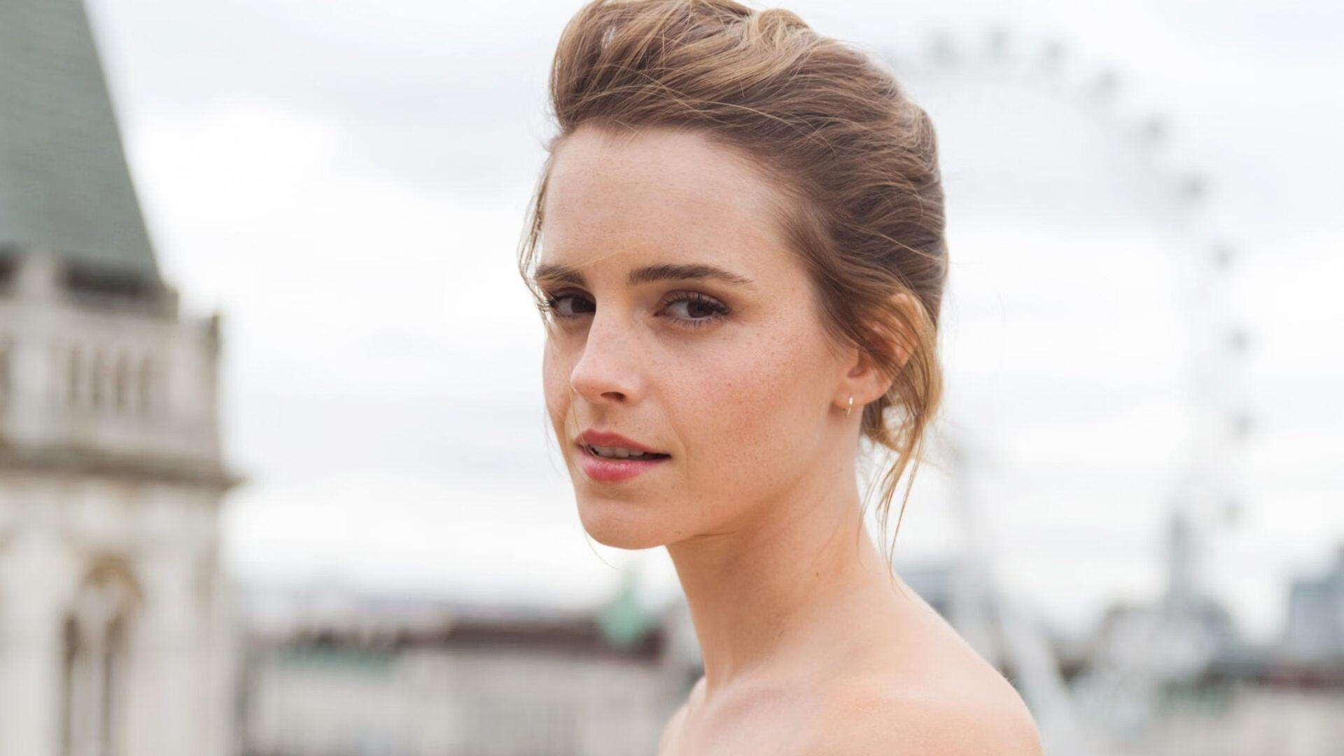 尤文爆冷突尼斯，孔德东决接管比赛，体育世界中的逆袭与领袖之光