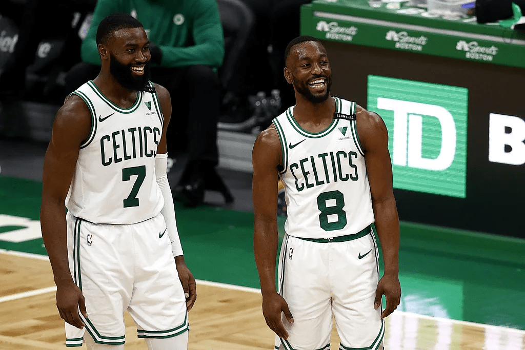 关于新疆队绝杀吉林队,塔图姆带队取胜的信息 关于新疆队绝杀吉林队,塔图姆带队取胜的信息