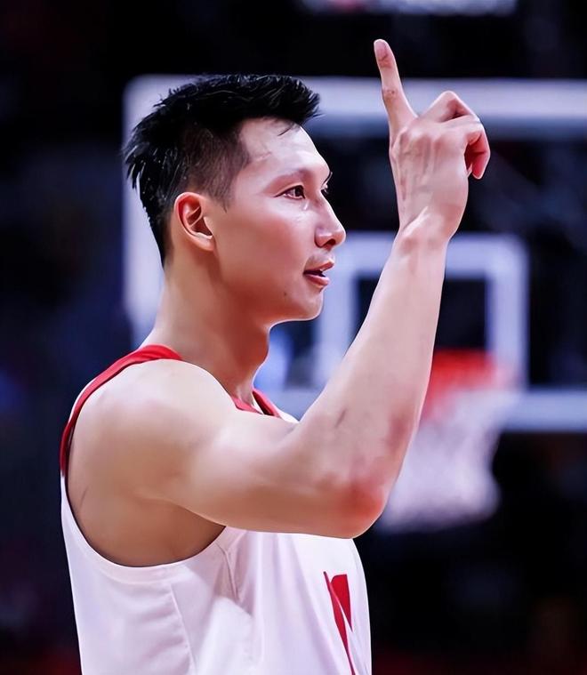 湖人绝杀火箭，易建联扛起全队