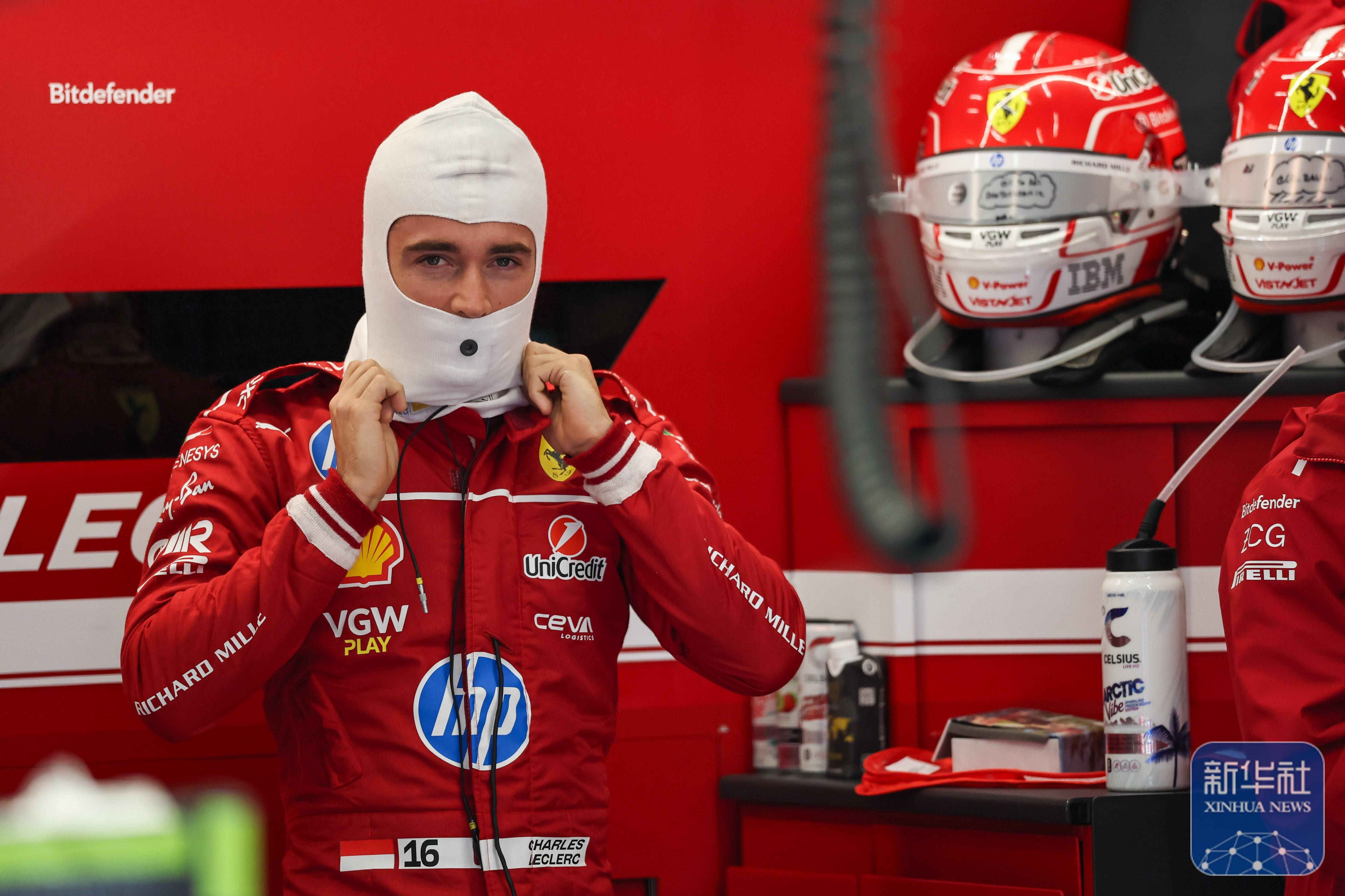 迈凯伦完胜阿斯顿马丁，勒克莱尔带队取胜