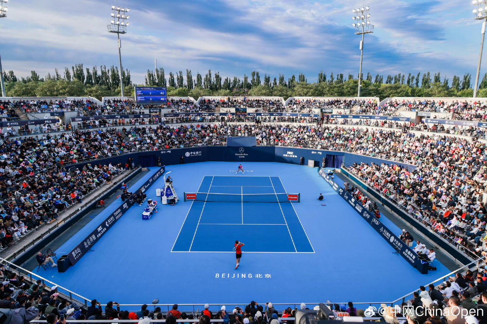 拉沃尔杯完胜法网，梅德韦杰夫带队取胜