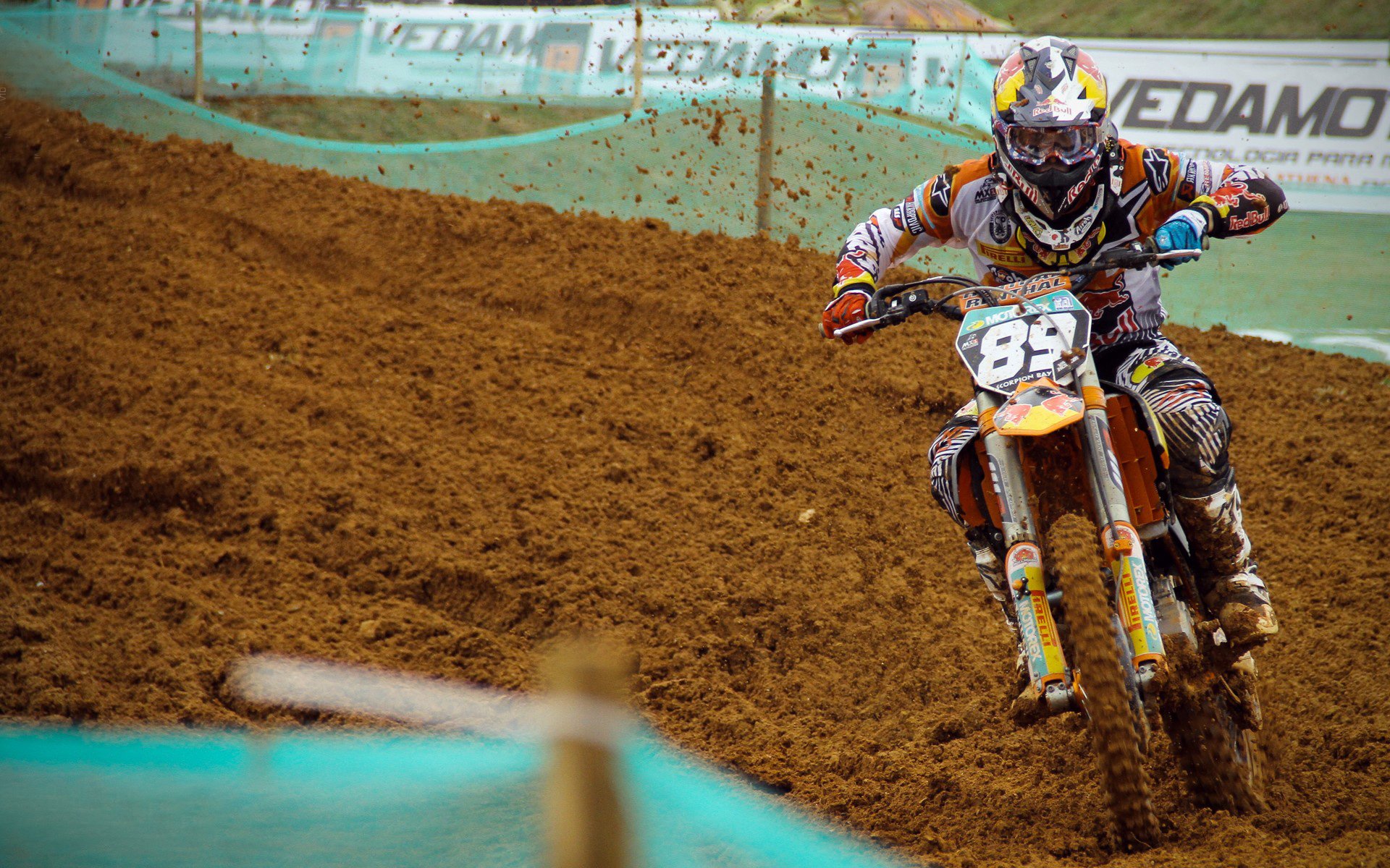 蒂亚戈手术刀般切割乌拉圭防线！阿根廷绝境翻盘背后的中场革命